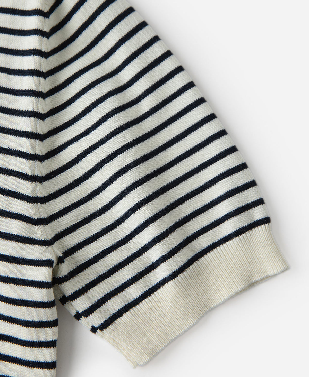 Fine Stripe Cotton Knit Polo White Black Classic Collar